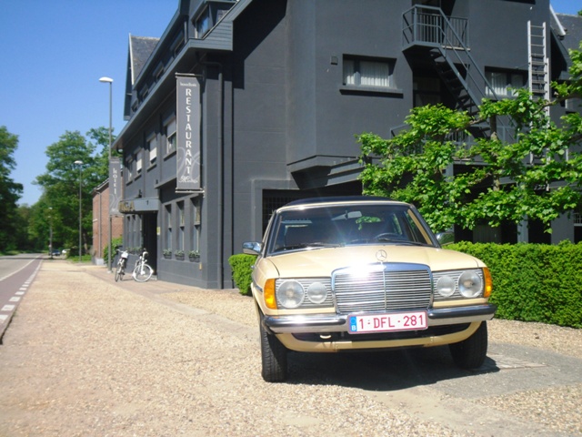 benz 014.JPG