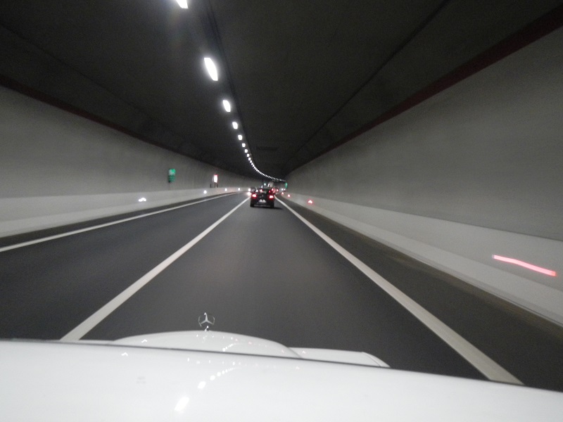 22 tunnel.jpg